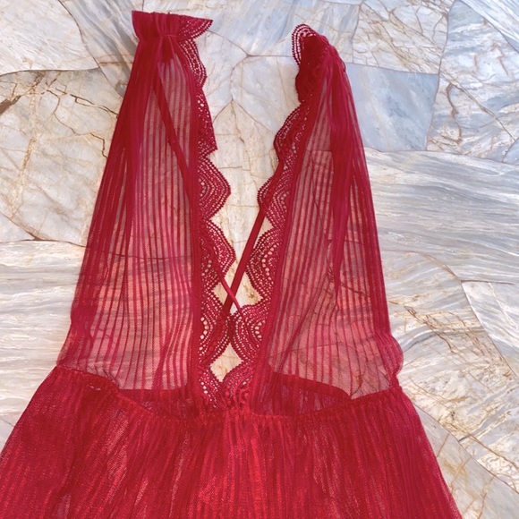 Small Victoria's Secret Lace Slip Red Babydoll - Picture 7 of 13
